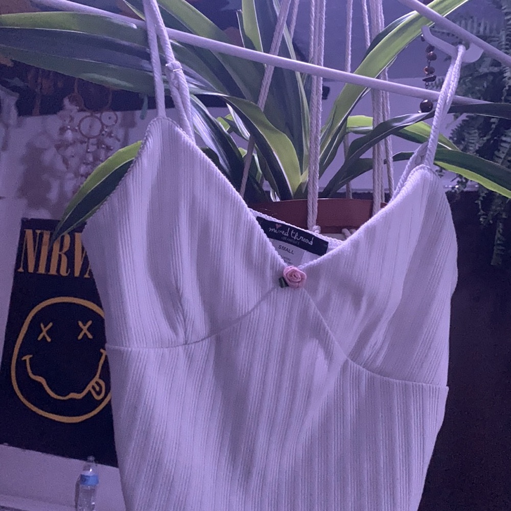 White rose tank top crop